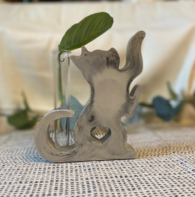 Propagation Cat Vase, Hand poured concrete