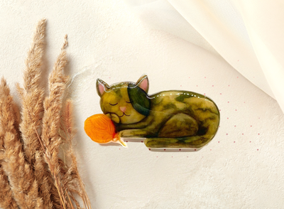 Original cat art resin magnet brown tabby
