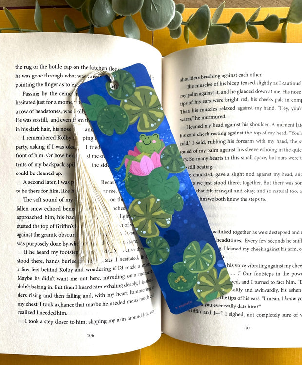 Kawaii frog laminated bookmark